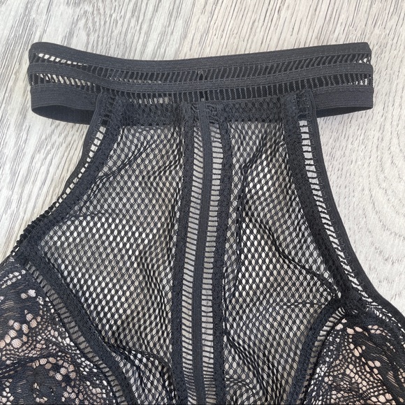 VICTORIAS SECRET | Very Sexy Bralette NWT - Picture 3 of 6
